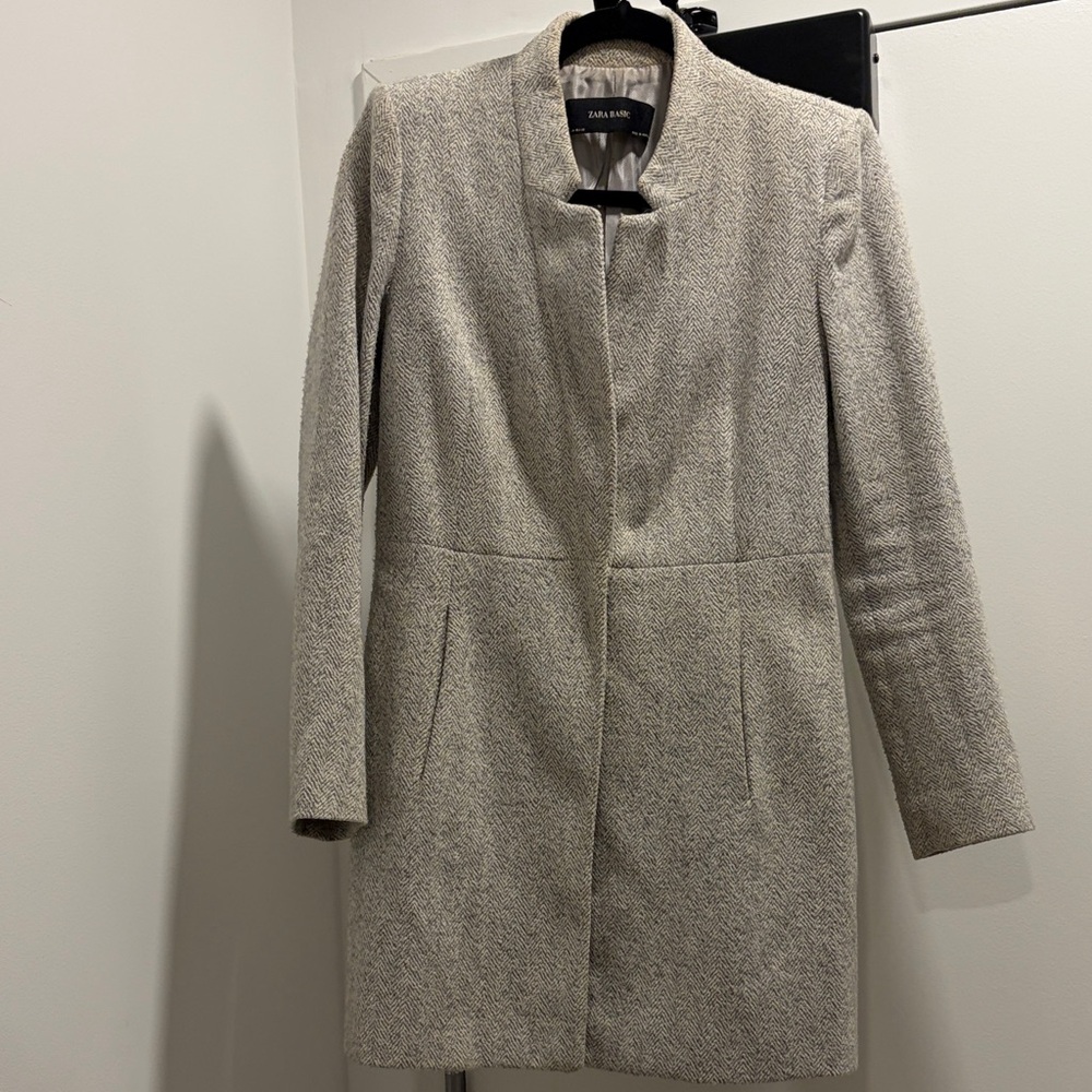 Zara Women's Textured Gray Coat